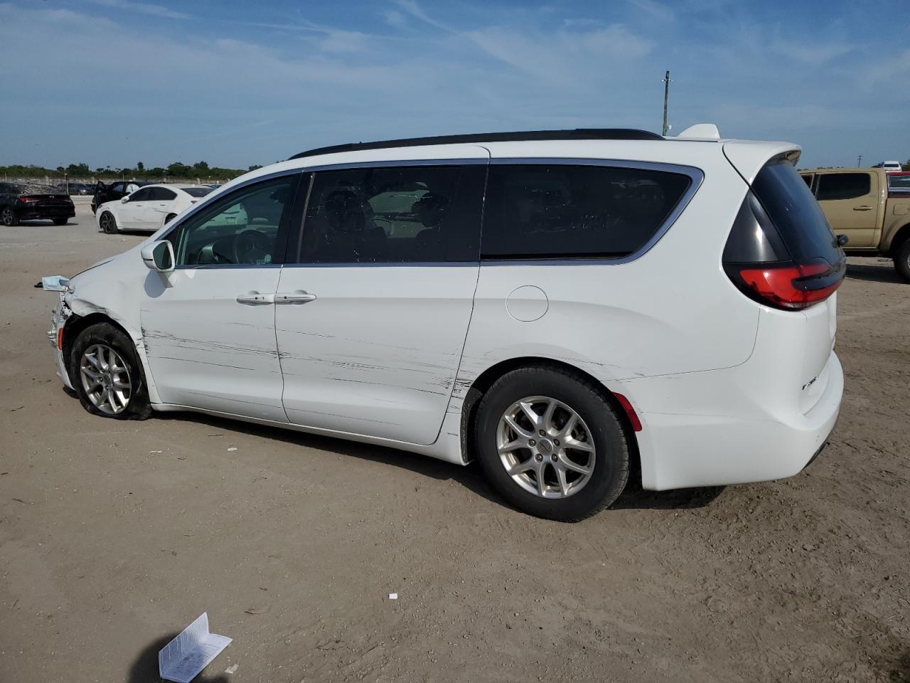 2022 CHRYSLER PACIFICA T - Image 2