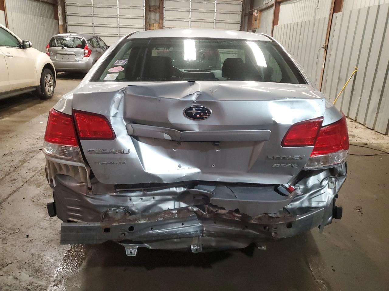 2012 SUBARU LEGACY 2.5 - Image 6