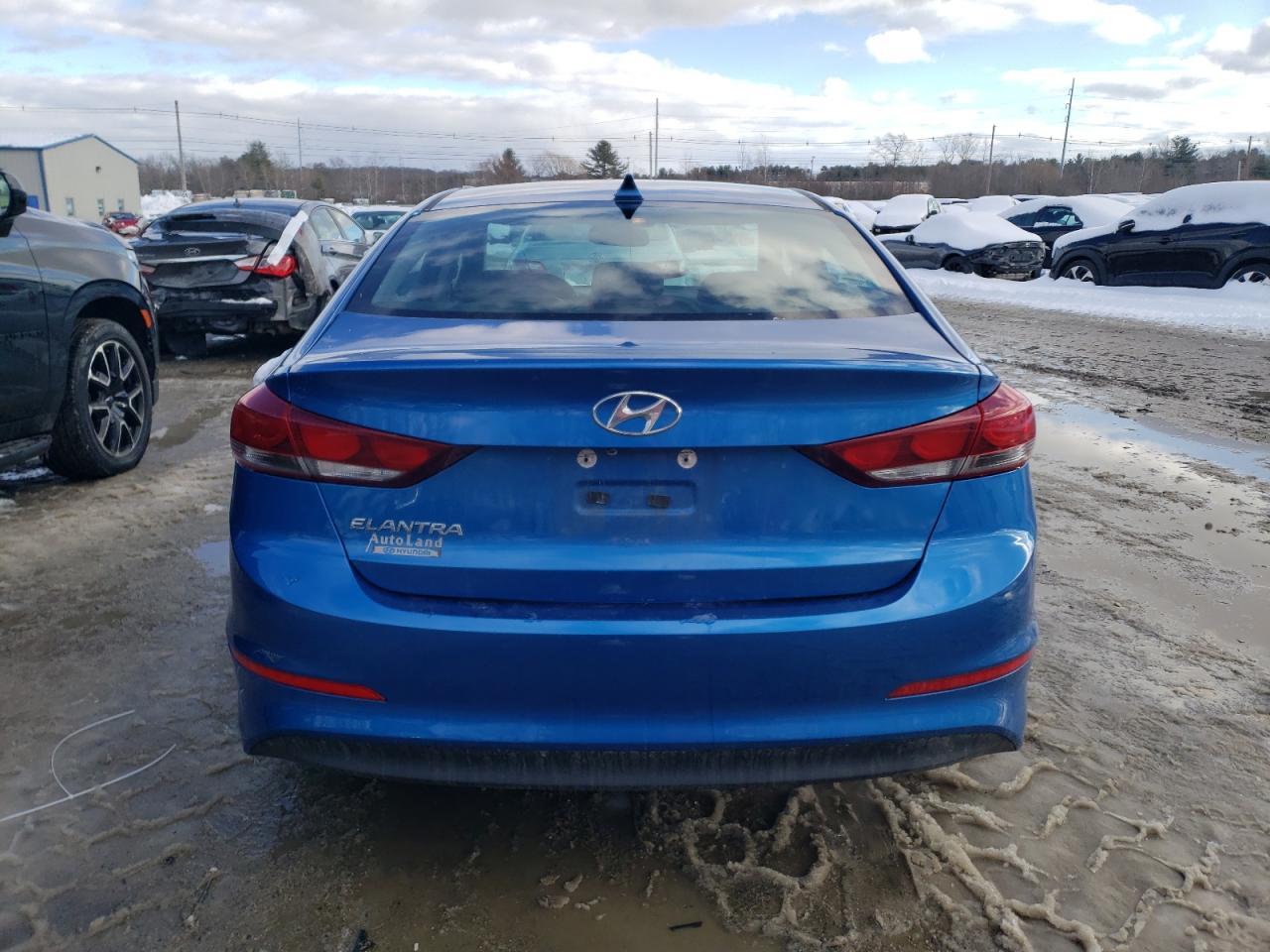 2017 HYUNDAI ELANTRA SE - Image 6