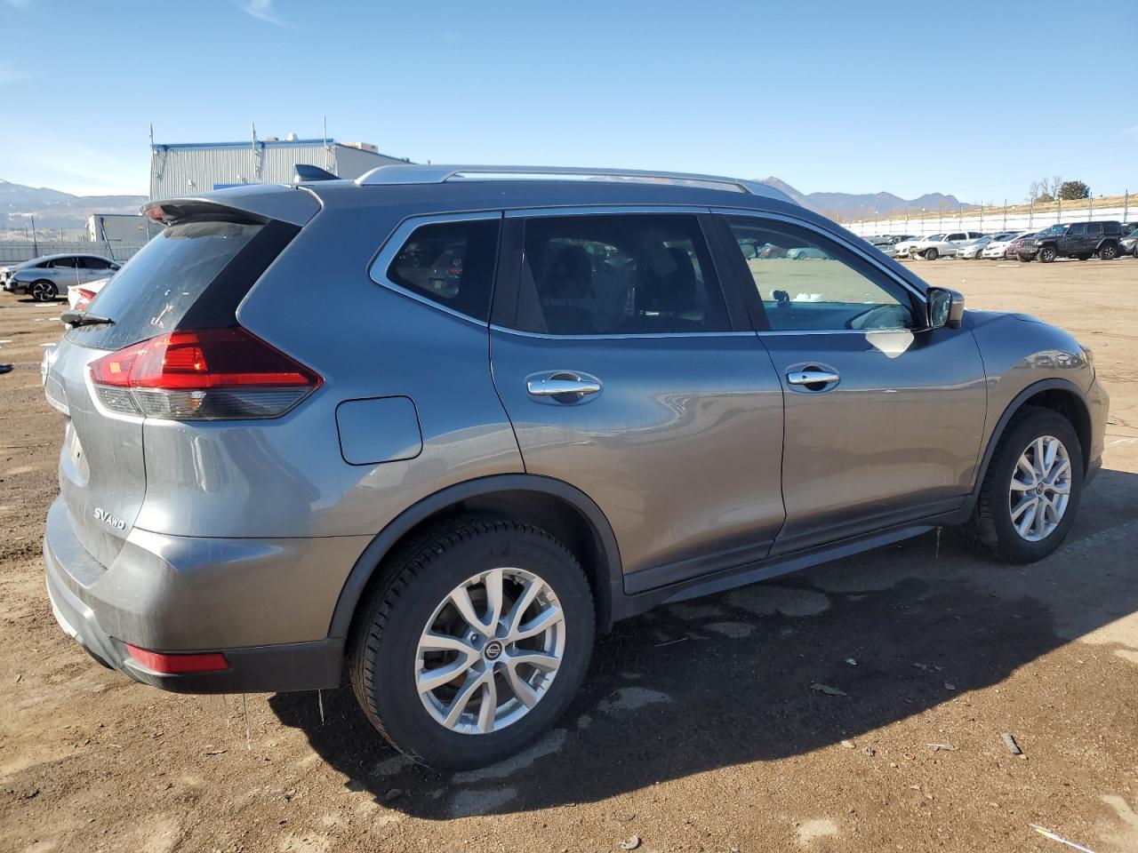 2018 NISSAN ROGUE S - Фото 3