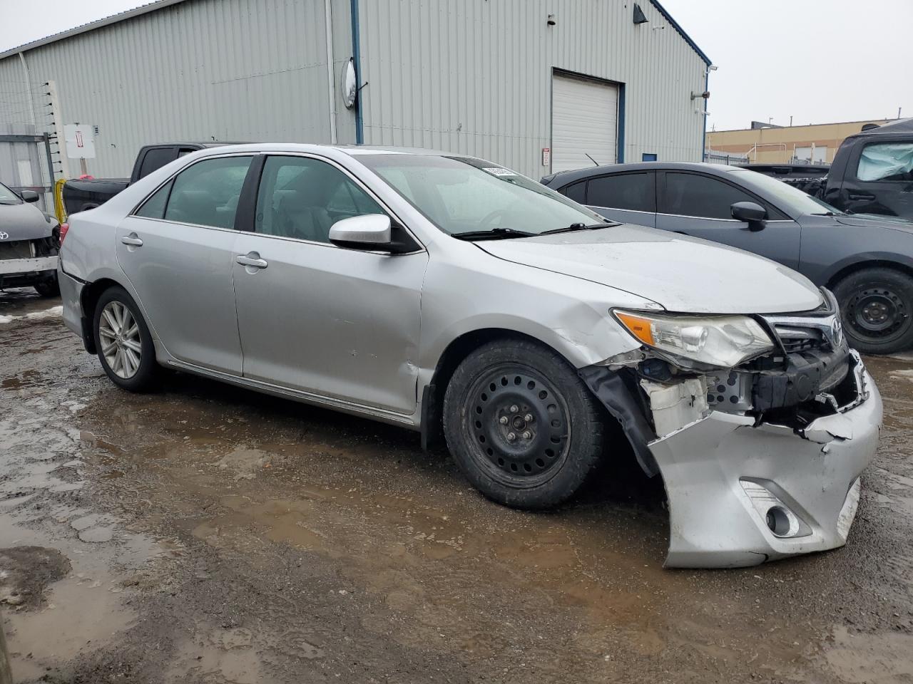 2012 TOYOTA CAMRY XLE - Фото 4