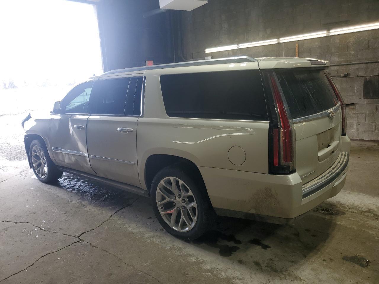 2017 CADILLAC ESCALADE E - Фото 2
