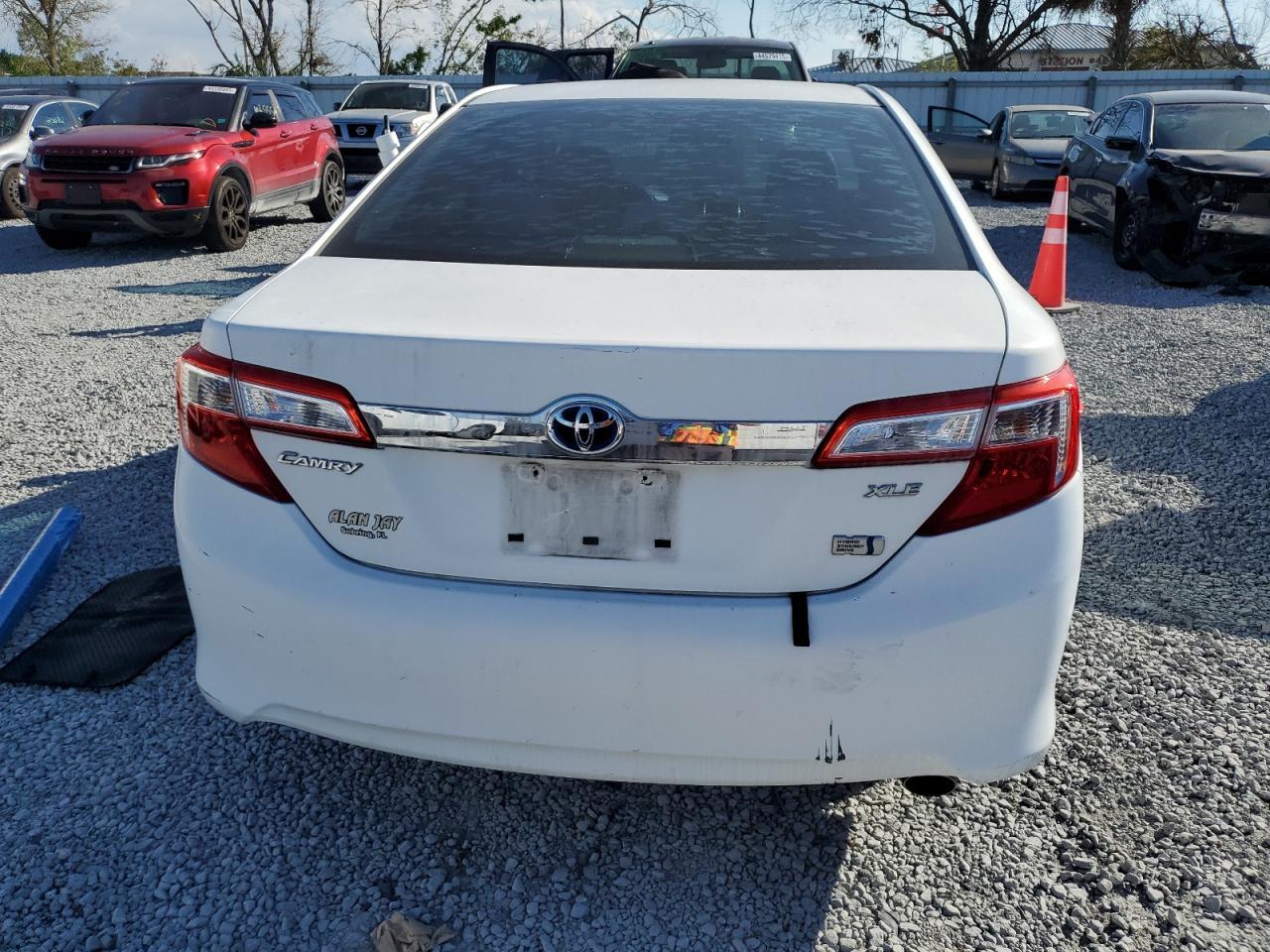 2012 TOYOTA CAMRY HYBR - Фото 6