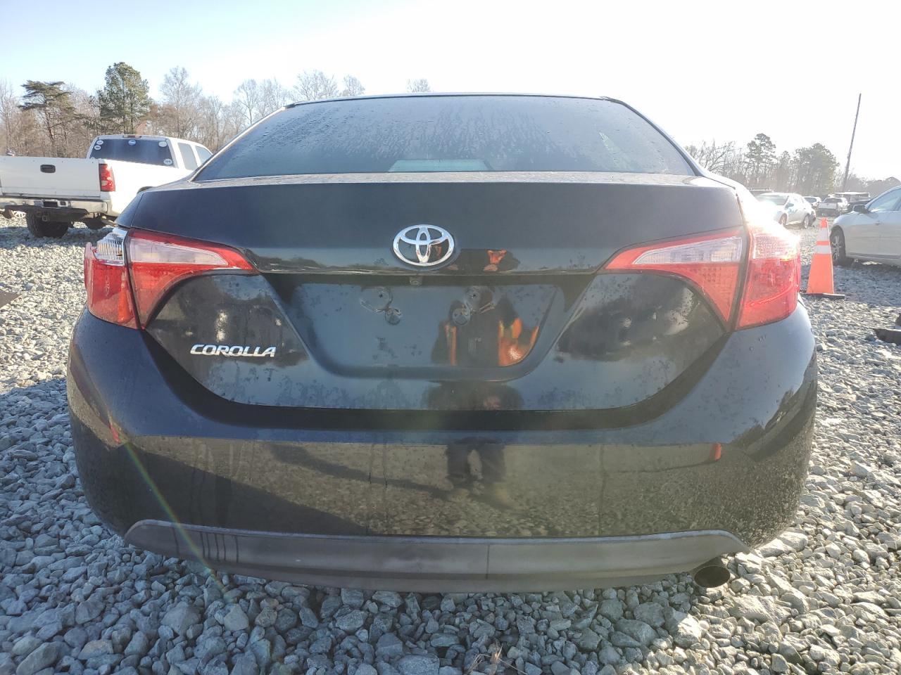 2018 TOYOTA COROLLA L - Image 6