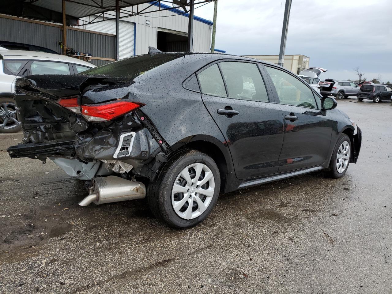 2025 TOYOTA COROLLA LE - Фото 3