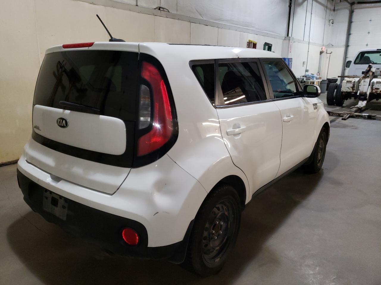 2017 KIA SOUL - Image 3