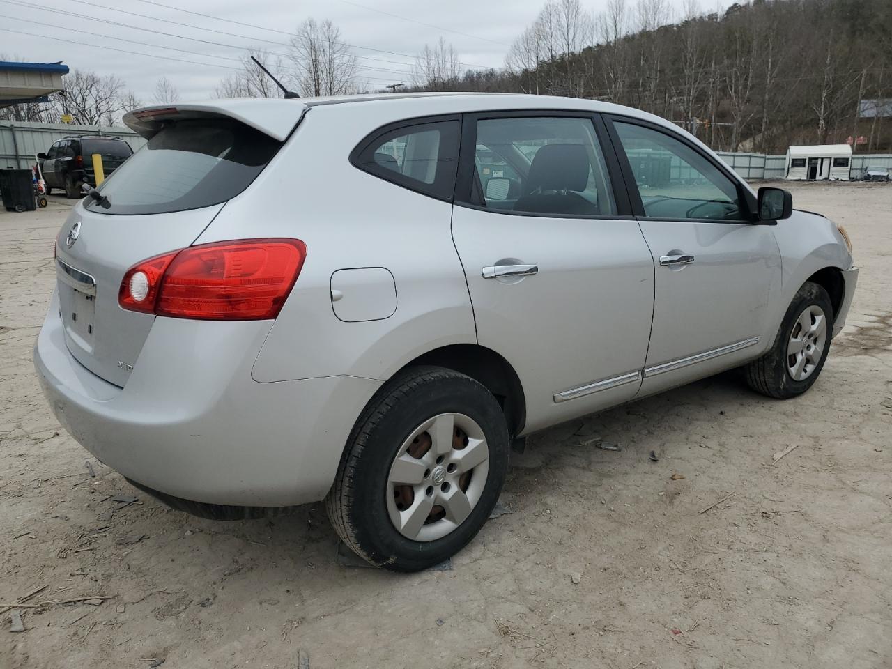 2013 NISSAN ROGUE S - Фото 3