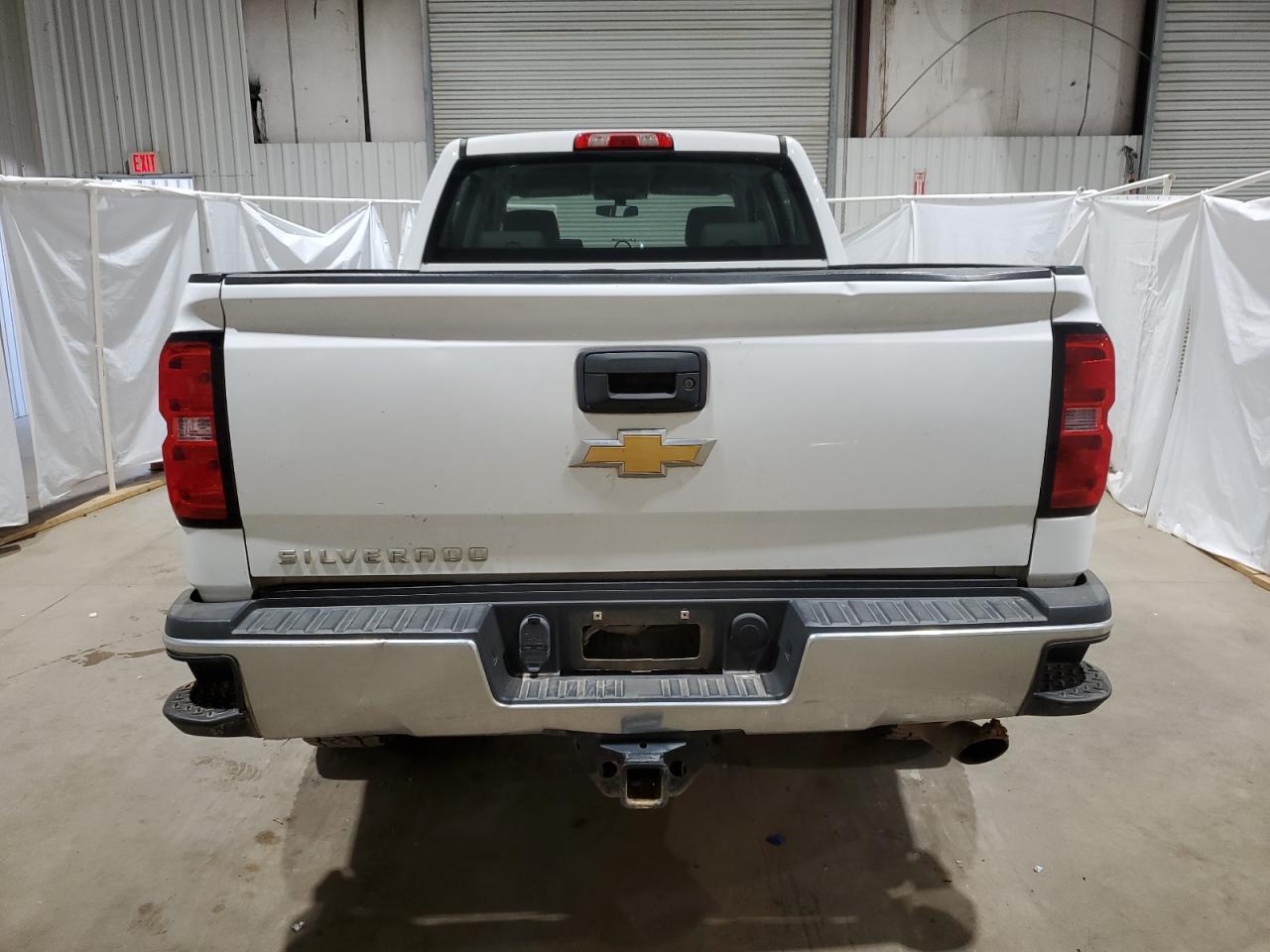 2017 CHEVROLET SILVERADO - Image 6