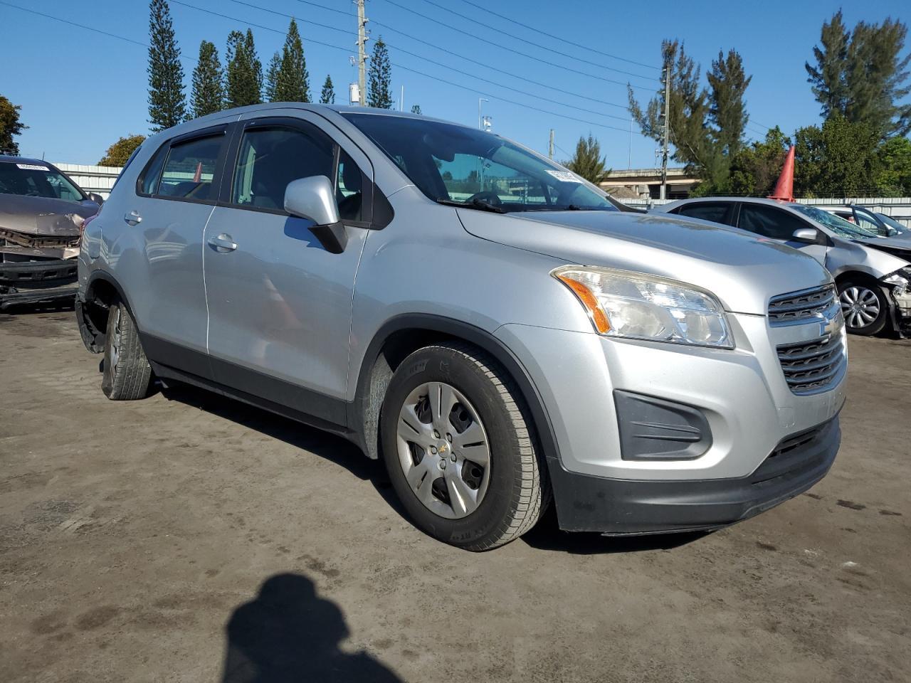 2015 CHEVROLET TRAX LS - Фото 4
