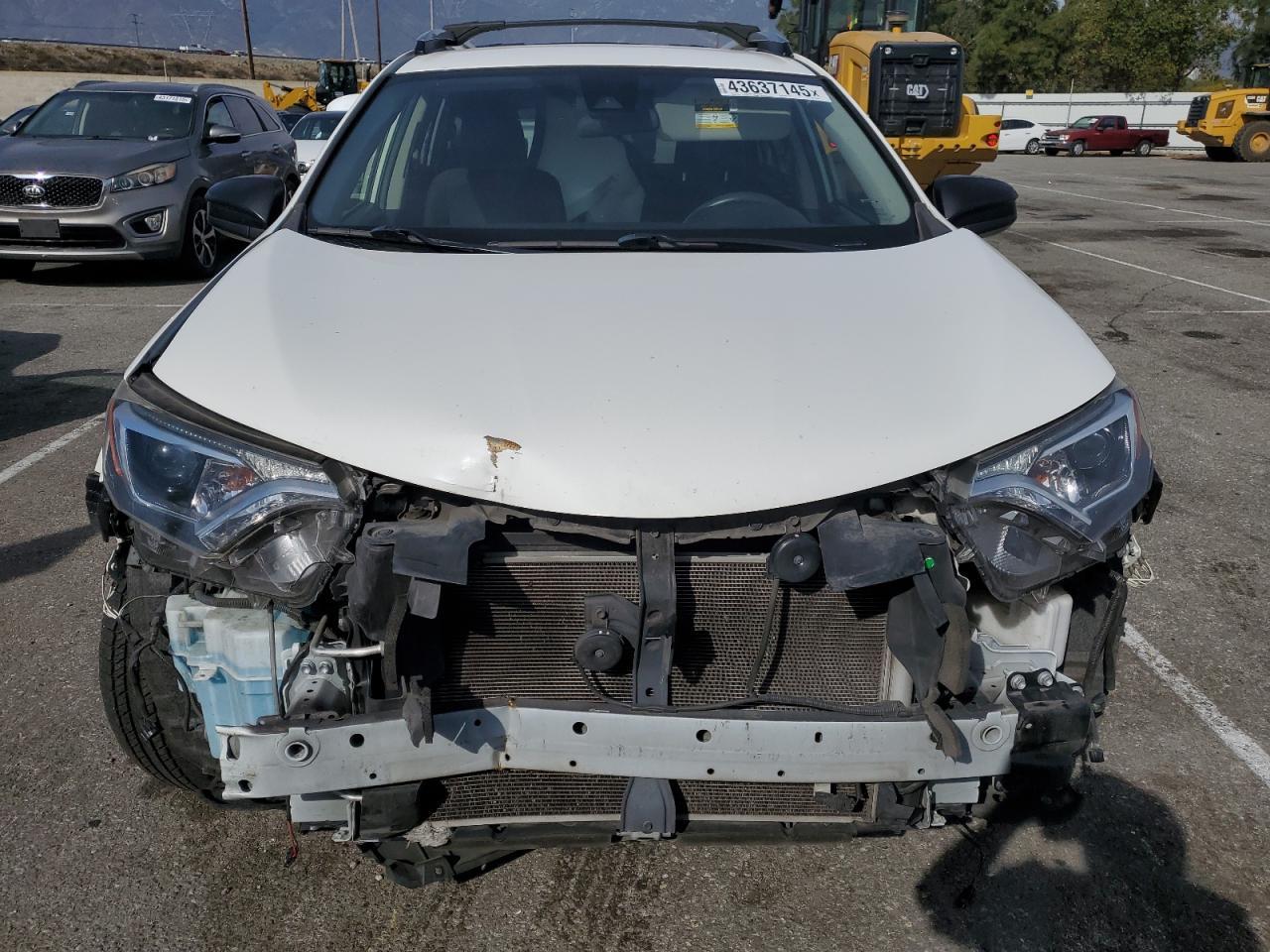 2017 TOYOTA RAV4 LE - Image 5