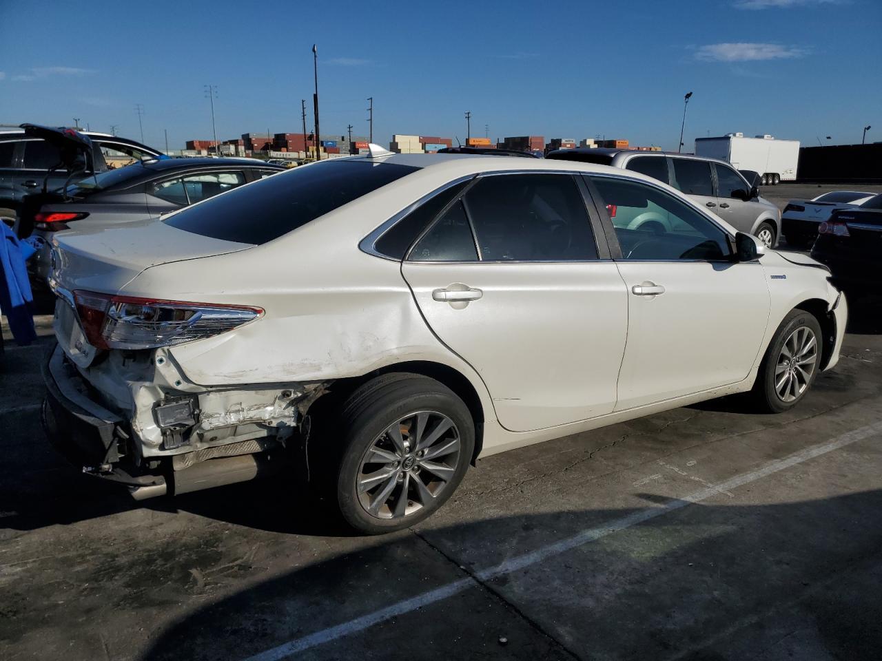 2017 TOYOTA CAMRY HYBR - Image 3