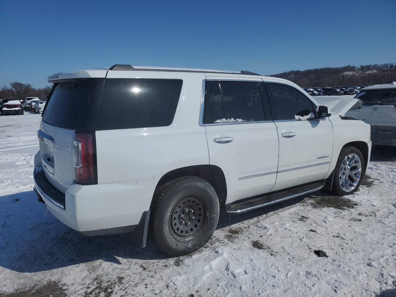 2017 GMC YUKON DENA - Фото 3