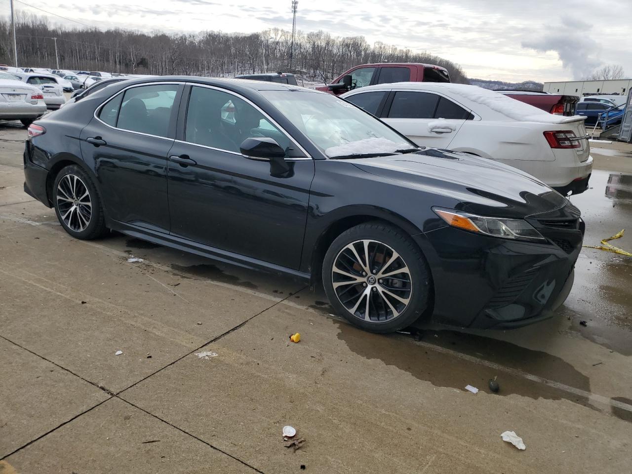 2018 TOYOTA CAMRY L - Image 4