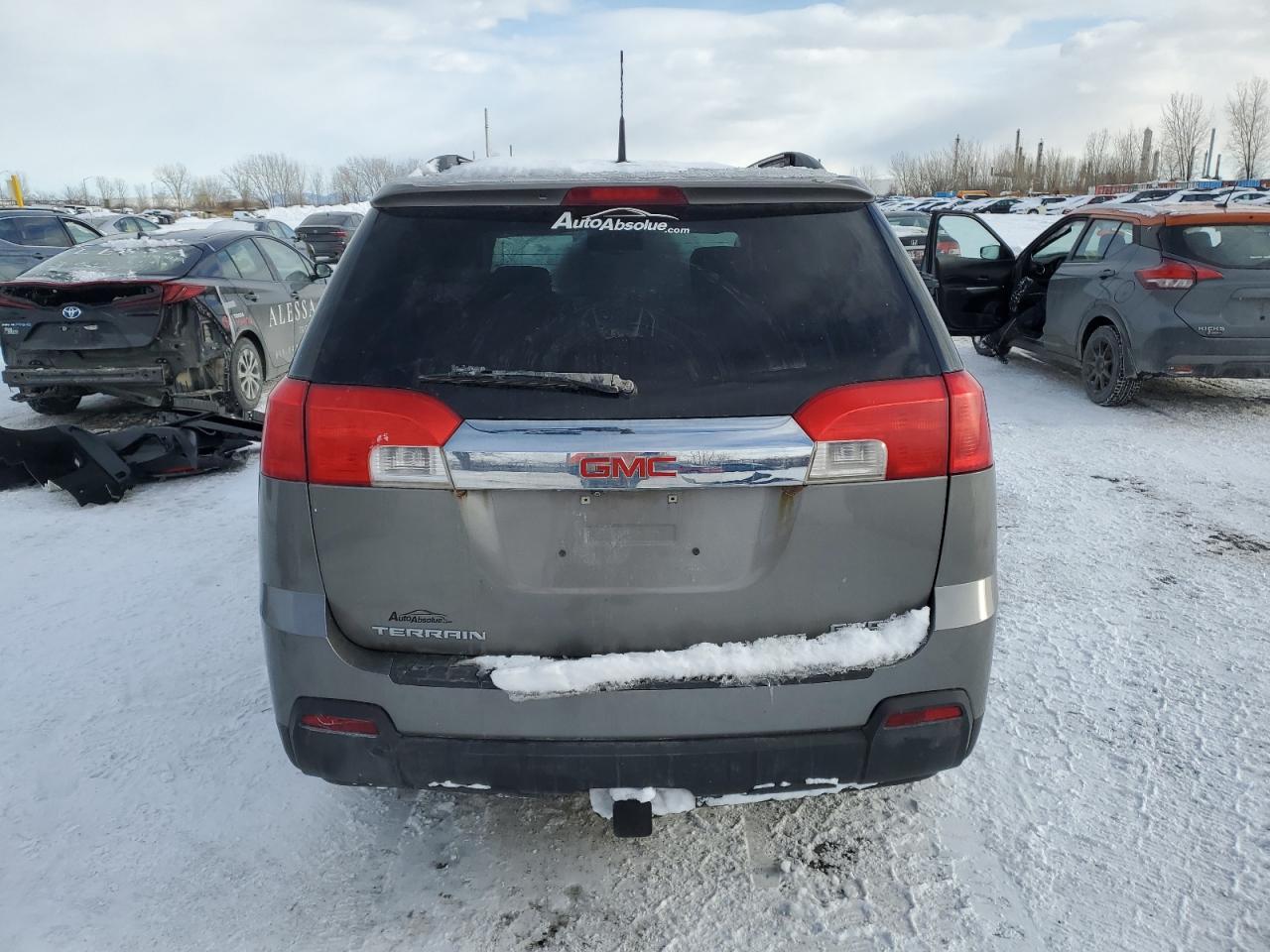 2012 GMC TERRAIN SL - Image 6