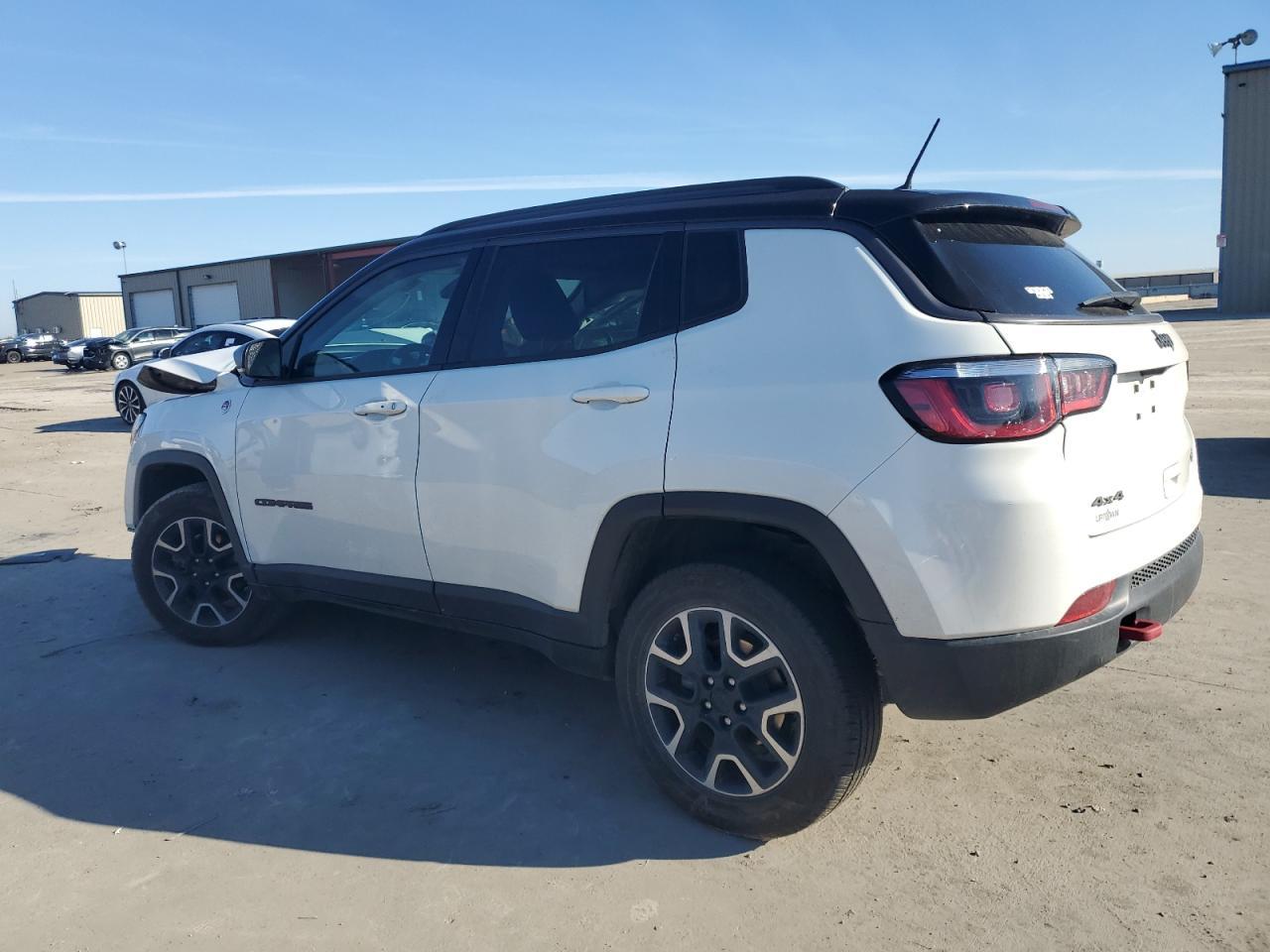 2019 JEEP COMPASS TR - Image 2