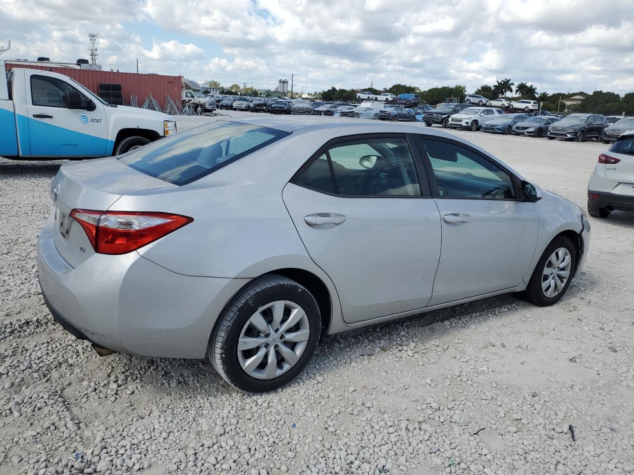 2015 TOYOTA COROLLA L - Image 3