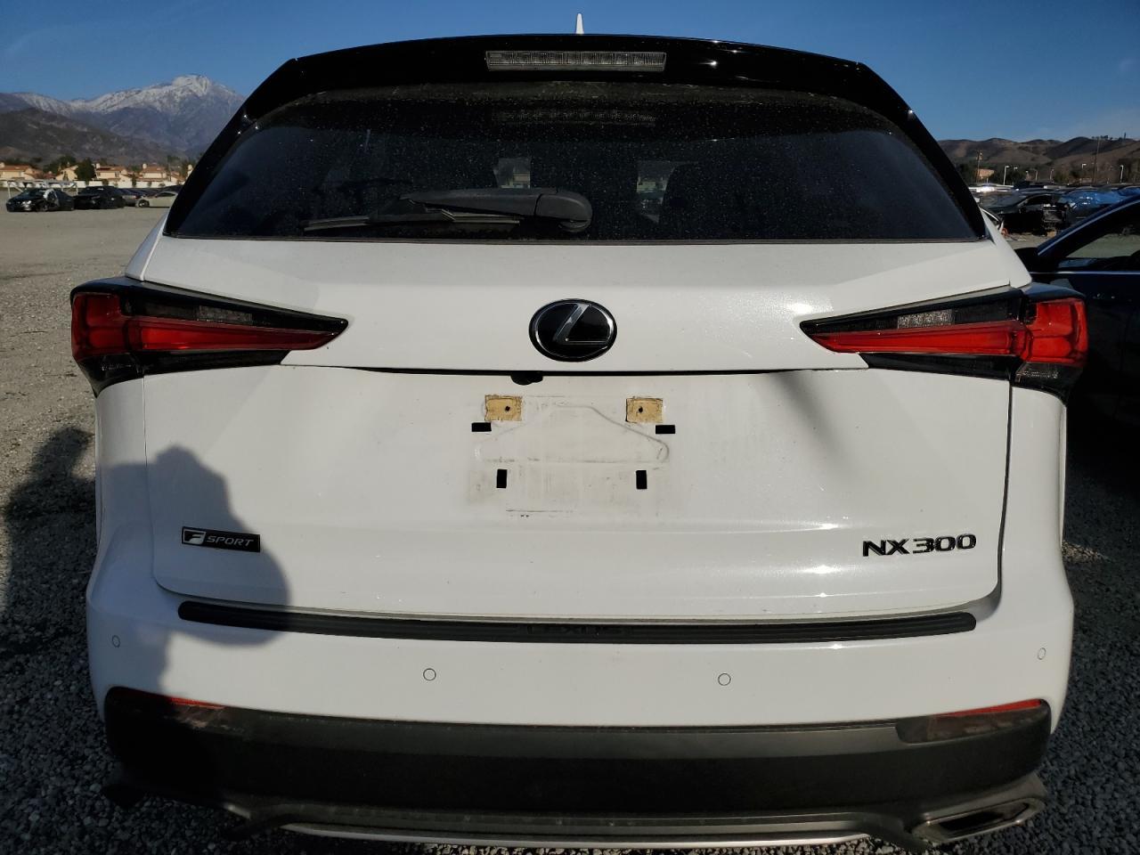 2020 LEXUS NX 300 F S - Фото 6