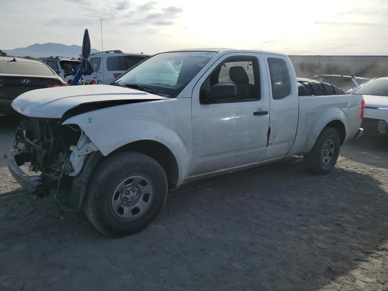 2016 NISSAN FRONTIER S