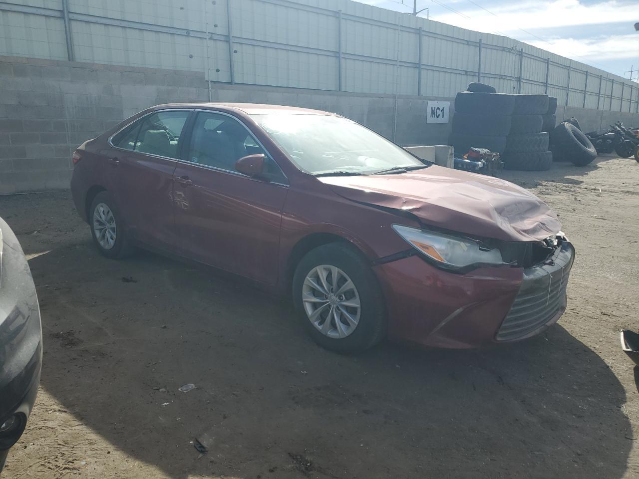 2017 TOYOTA CAMRY LE - Фото 4
