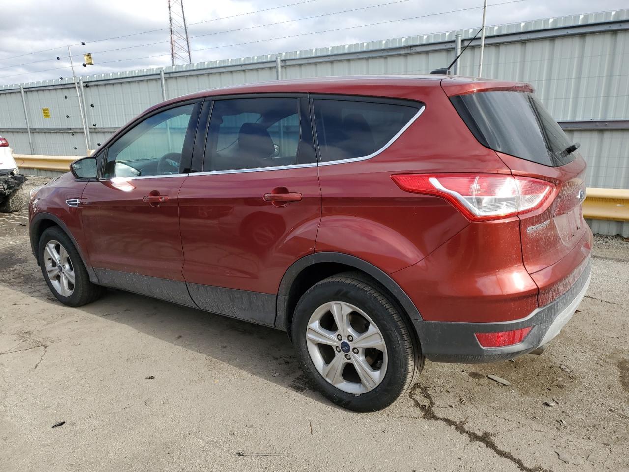 2015 FORD ESCAPE SE - Image 2