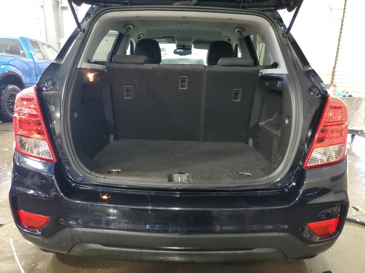 2021 CHEVROLET TRAX LS - Image 6