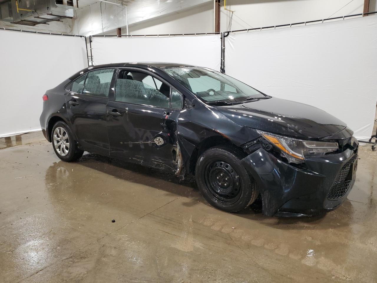 2021 TOYOTA COROLLA LE - Фото 4