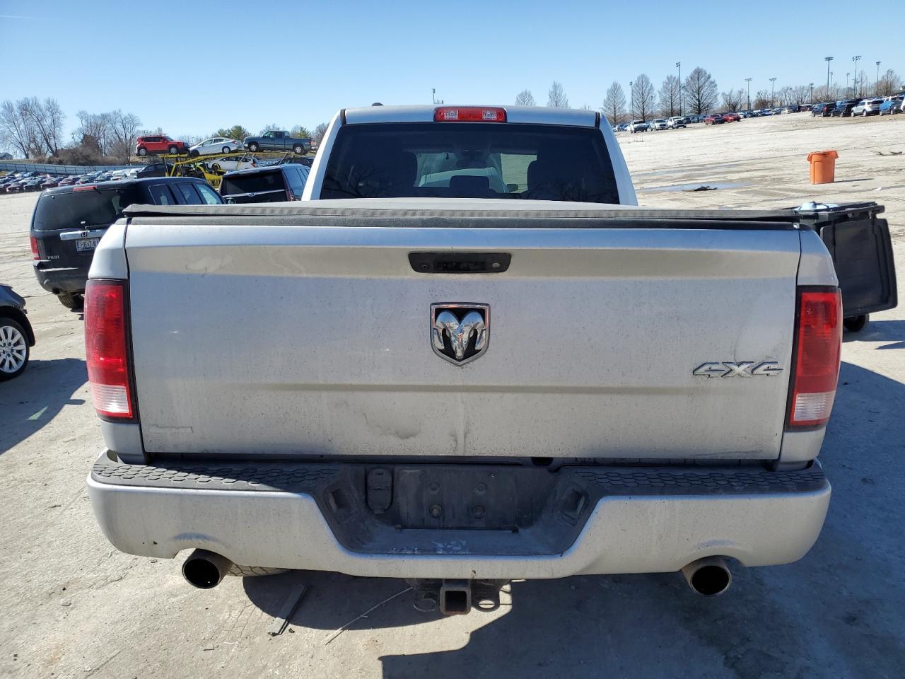 2017 RAM 1500 ST - Image 6