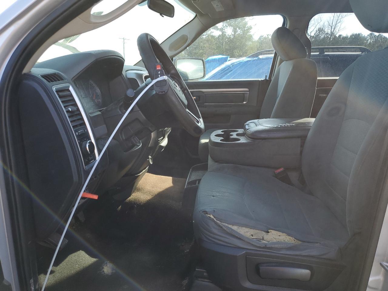 2017 RAM 1500 SLT - Image 7