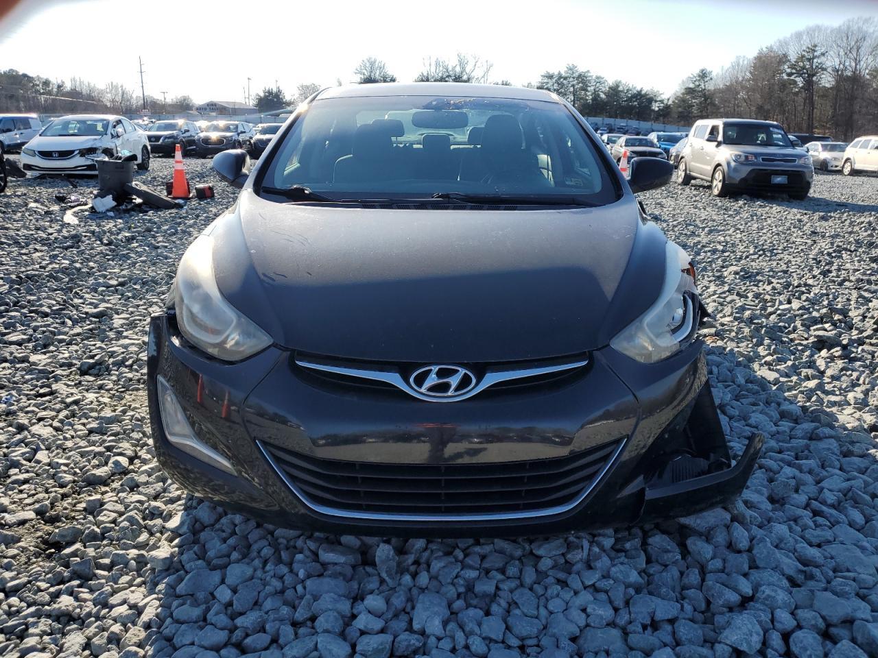 2014 HYUNDAI ELANTRA SE - Image 5