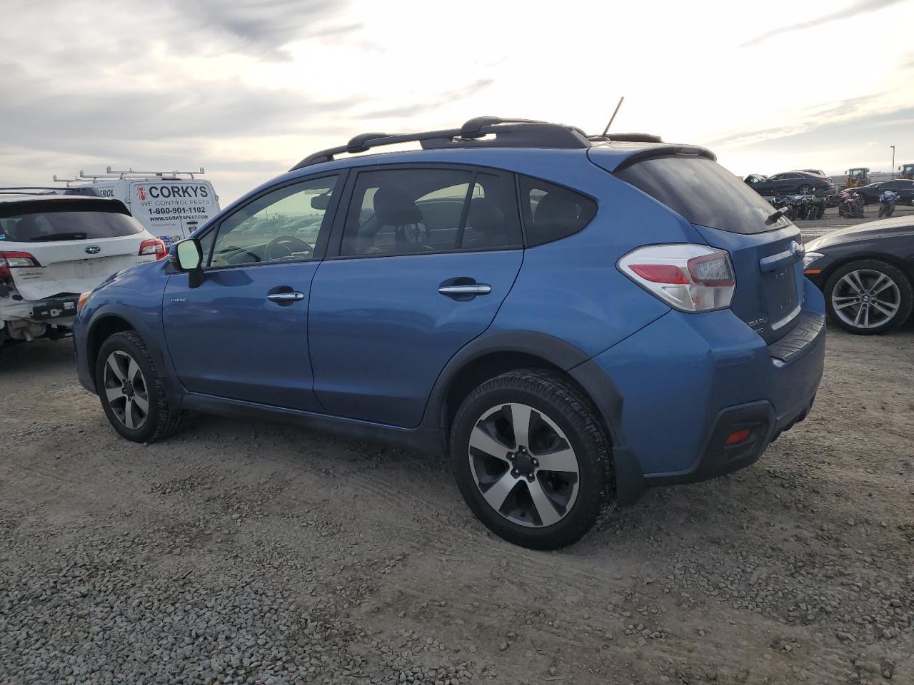 2014 SUBARU XV CROSSTR - Image 2