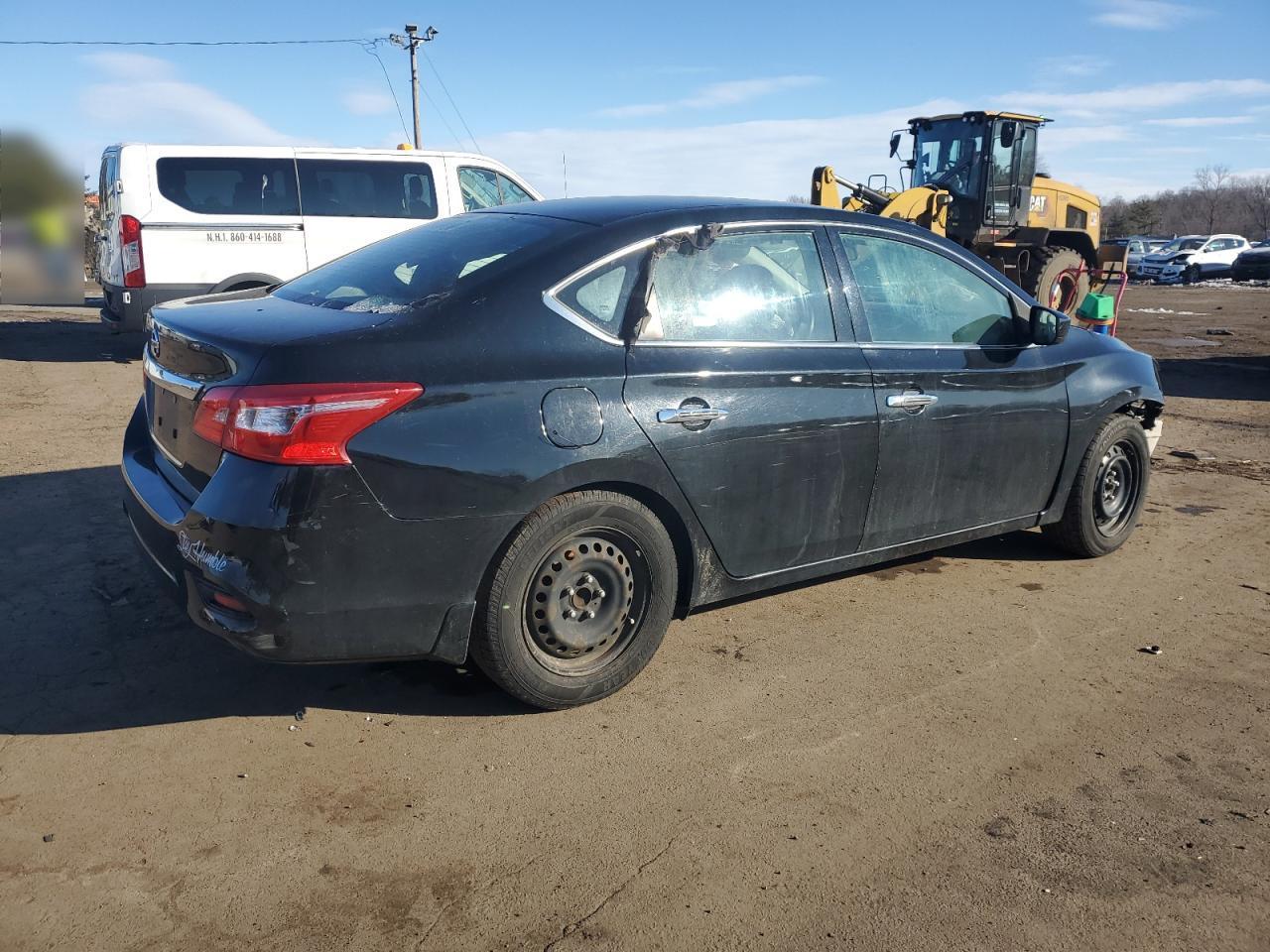 2018 NISSAN SENTRA S - Фото 3