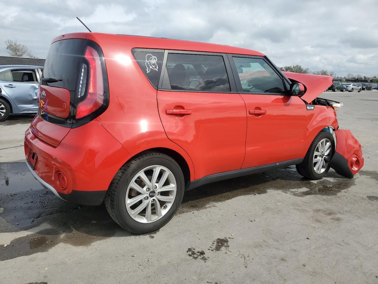 2017 KIA SOUL + - Image 3