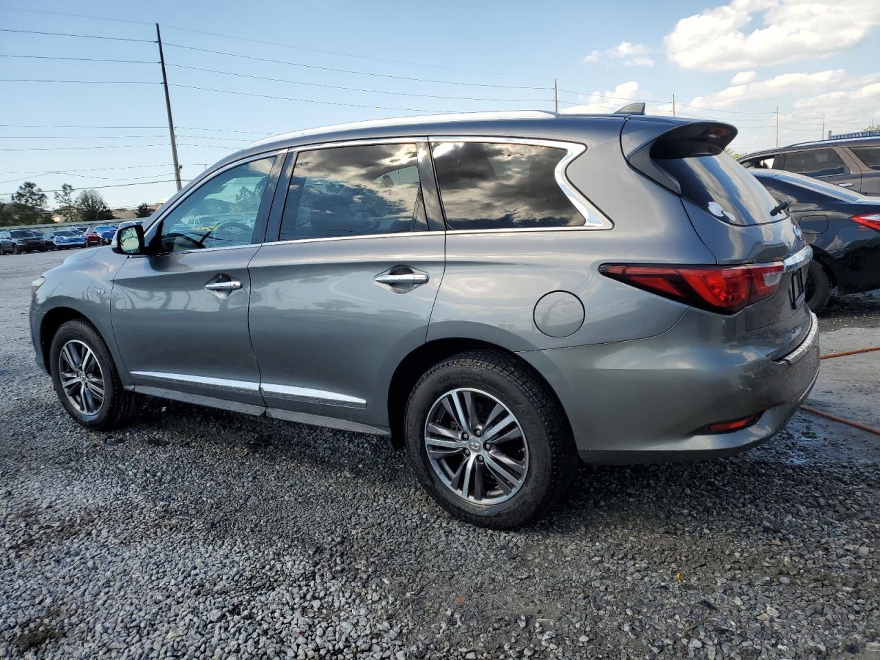 2017 INFINITI QX60 - Фото 2