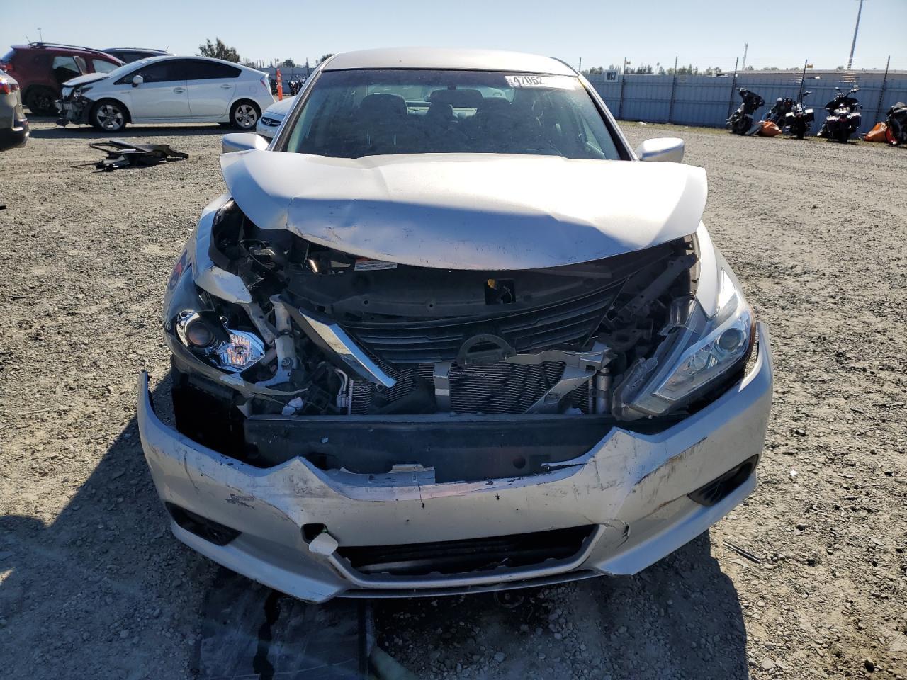 2017 NISSAN ALTIMA 2.5 - Фото 5