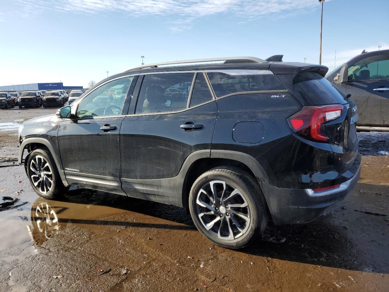 2023 GMC TERRAIN SL - Фото 2