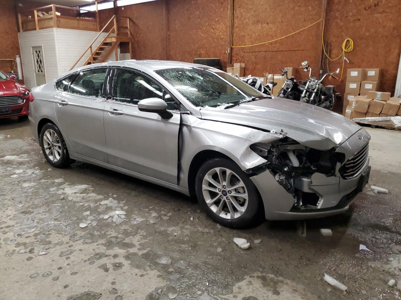 2020 FORD FUSION SE - Image 4