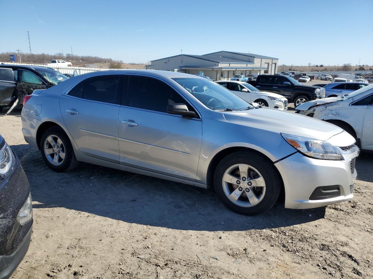 2015 CHEVROLET MALIBU LS - Image 4