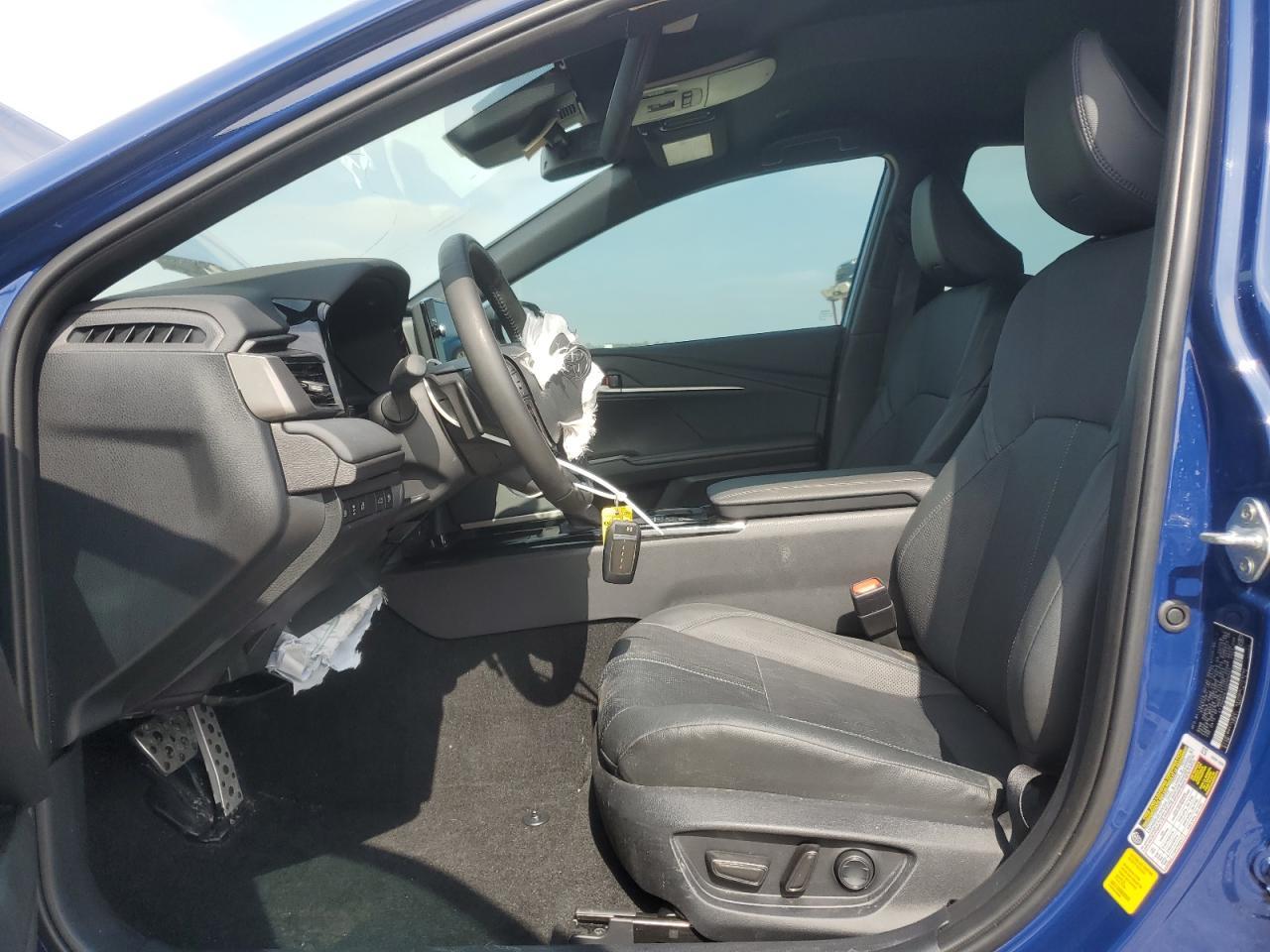 2025 TOYOTA CAMRY XSE - Image 7