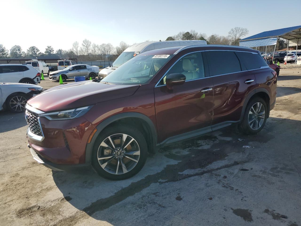 2022 INFINITI QX60 LUXE