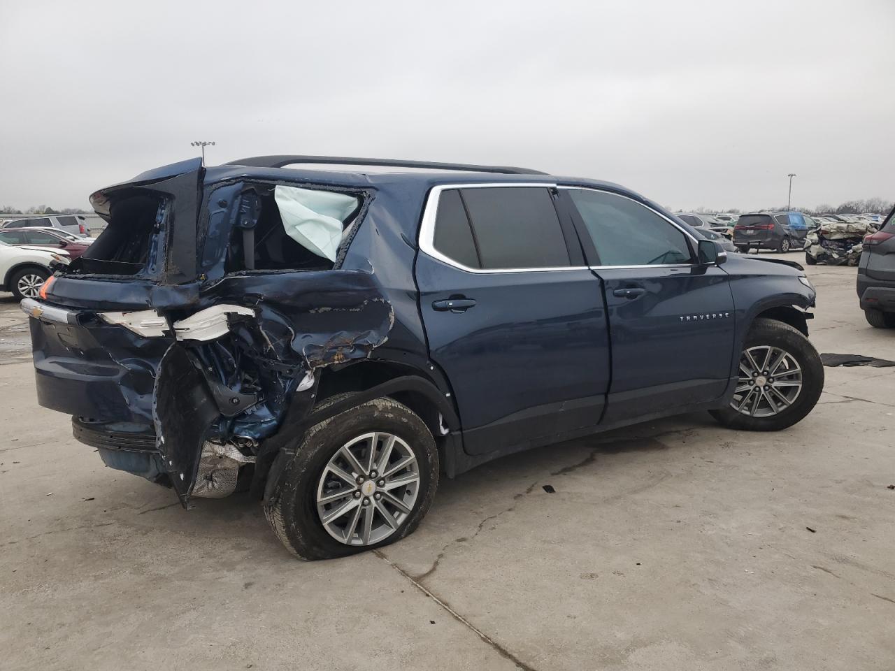 2023 CHEVROLET TRAVERSE L - Фото 3
