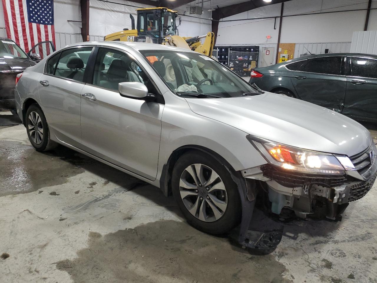 2014 HONDA ACCORD LX - Image 4