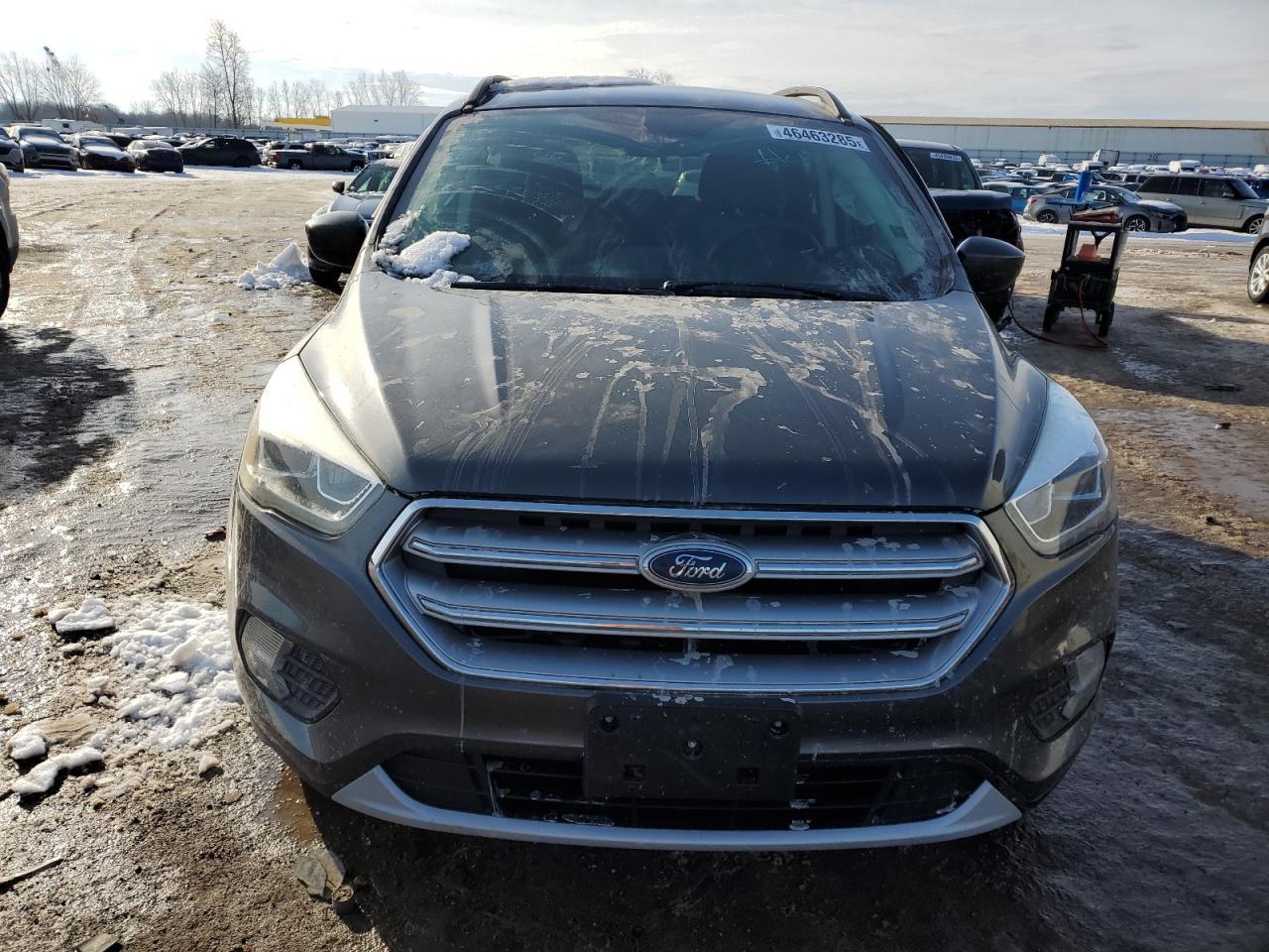 2017 FORD ESCAPE SE - Фото 5