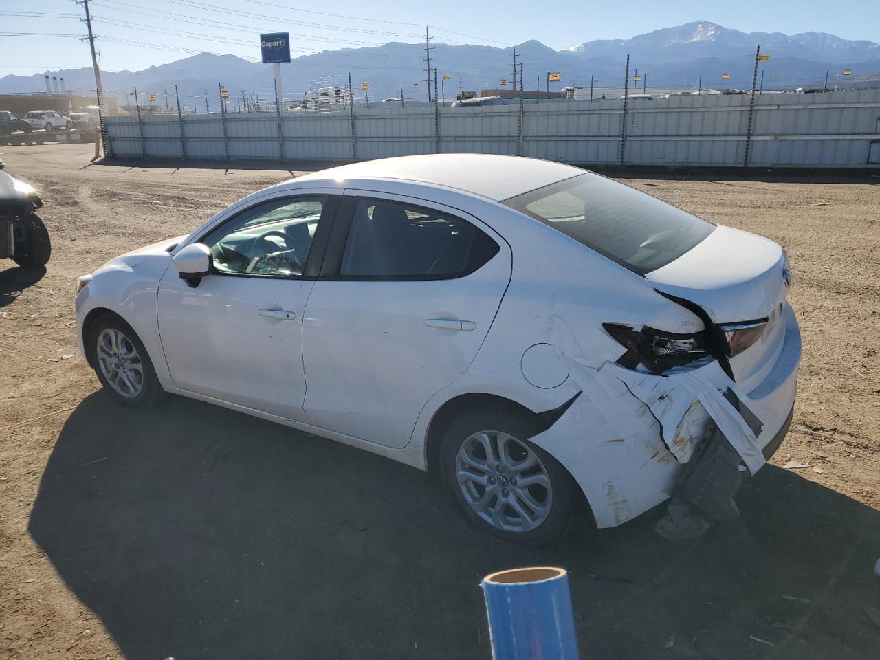 2017 TOYOTA YARIS IA - Фото 2