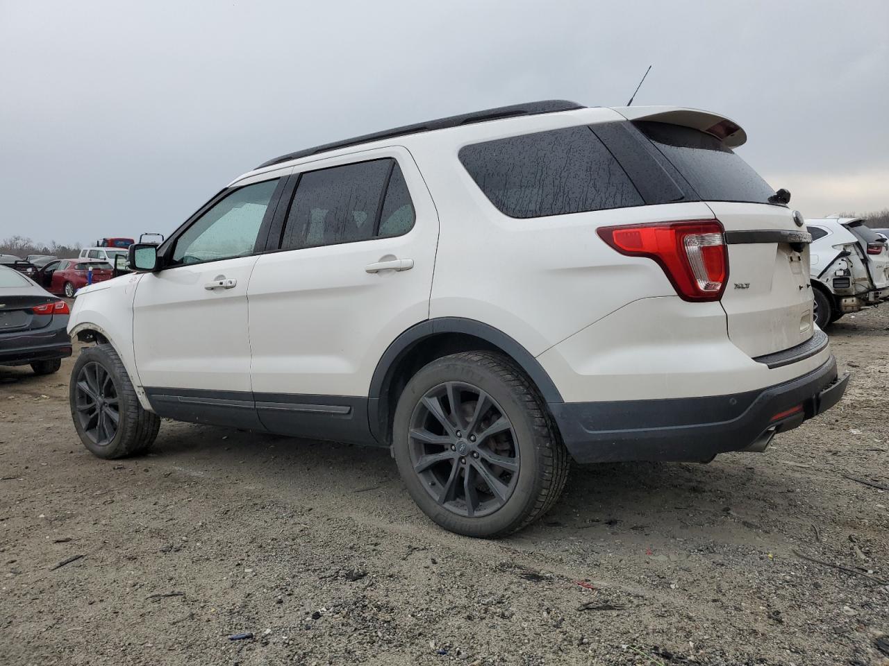 2018 FORD EXPLORER X - Image 2