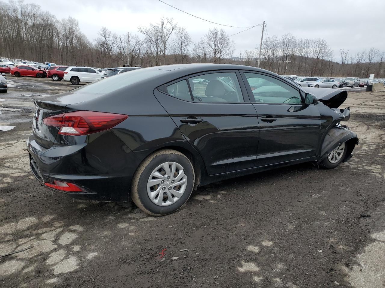 2019 HYUNDAI ELANTRA SE - Фото 3