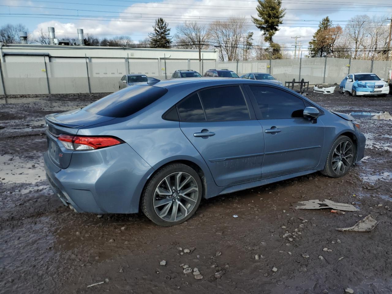 2020 TOYOTA COROLLA SE - Фото 3