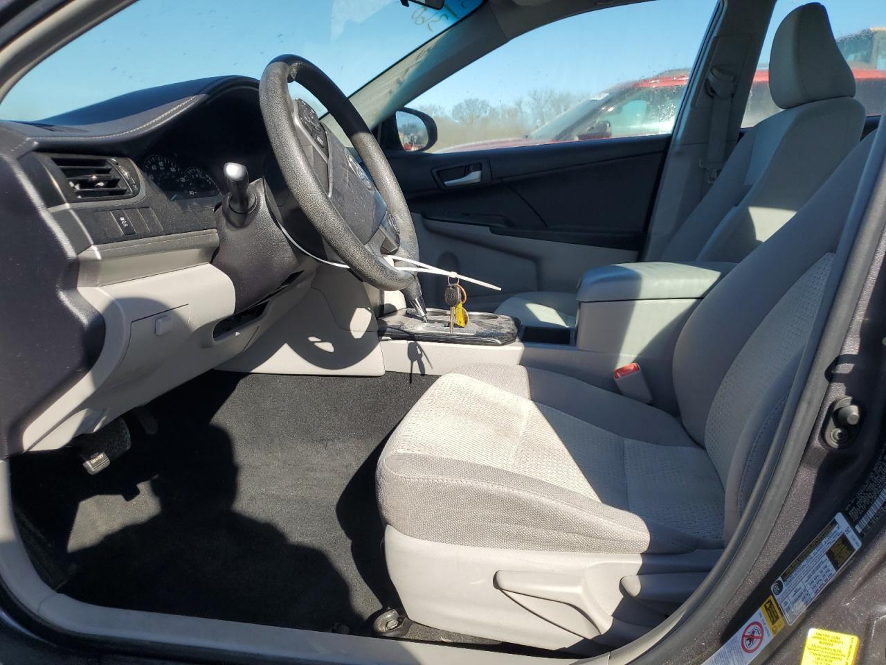 2014 TOYOTA CAMRY L - Image 7