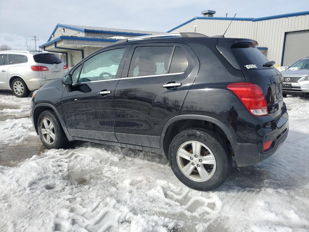 2019 CHEVROLET TRAX 1LT - Фото 2
