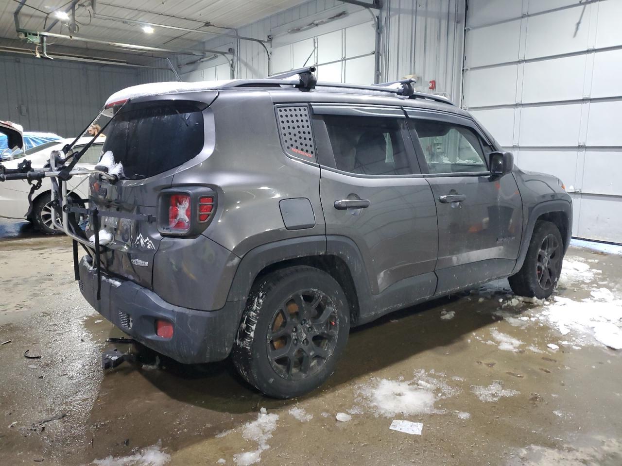 2016 JEEP RENEGADE L - Image 3