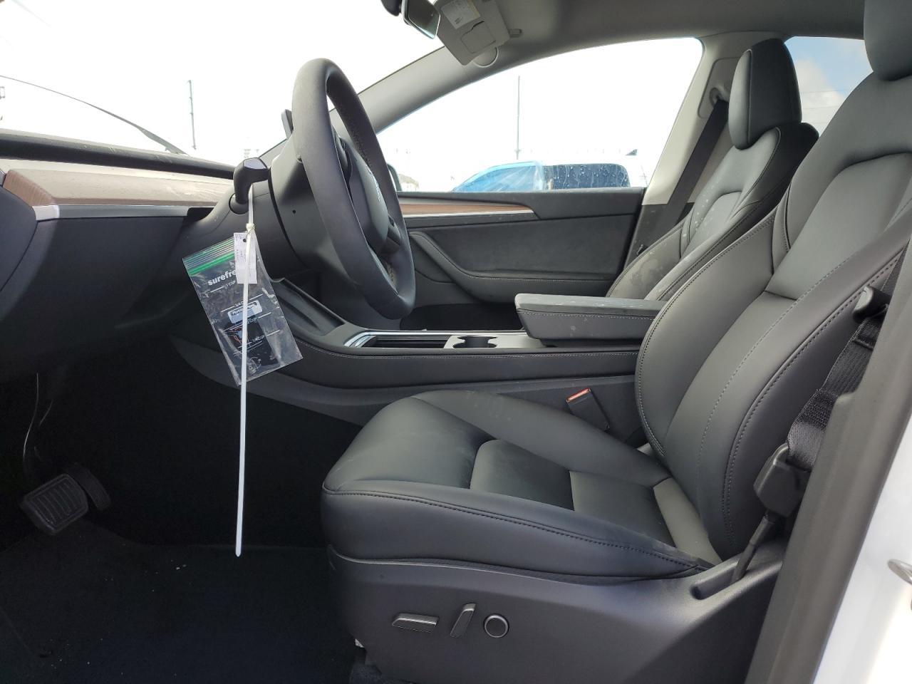 2025 TESLA MODEL Y - Image 7